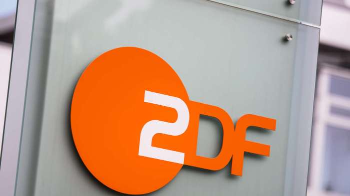 ZDF: Live, Mediathek, Programm, Serien, Filme - Alle wichtigen Infos ... How to get rid of red spot marks on face