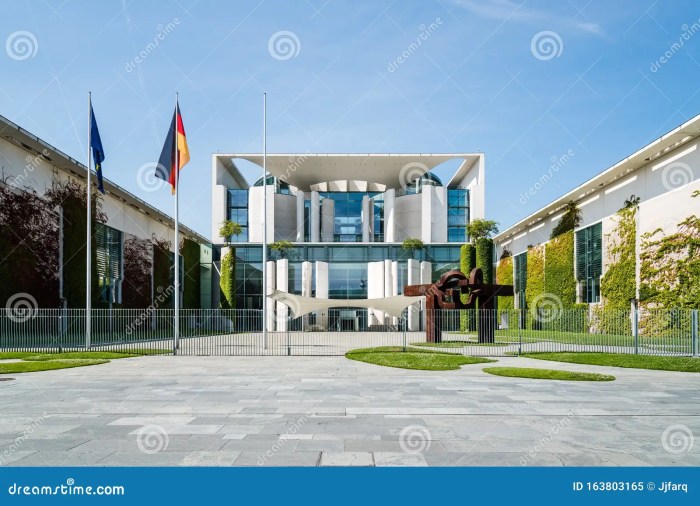 The Bundeskanzleramt, German Federal Chancellery in Berlin Editorial ... How to get water out of iphone